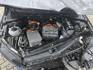 Volkswagen e-Golf e-Golf Hatchback  Elektrisch  100kW (136pk) FWD picture 8