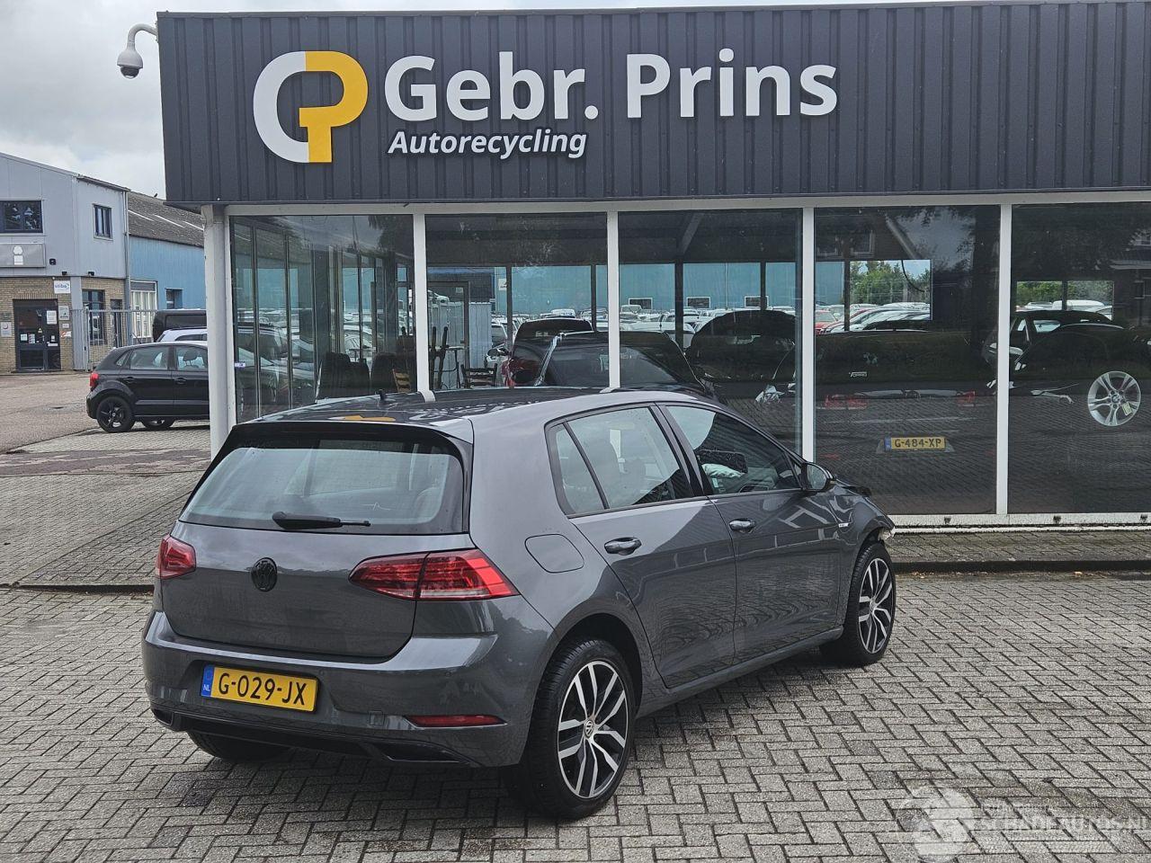 Volkswagen e-Golf e-Golf Hatchback  Elektrisch  100kW (136pk) FWD
