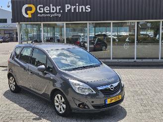 Damaged car Opel Meriva 1.4 16V Ecotec MPV  Benzine 1.398cc 74kW (101pk) FWD 2012/7