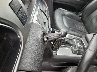 Audi Q7 3.0 TDI V6 grijs kenteken 24V SUV  Diesel 2.967cc 171kW (232pk) 4x4 picture 13