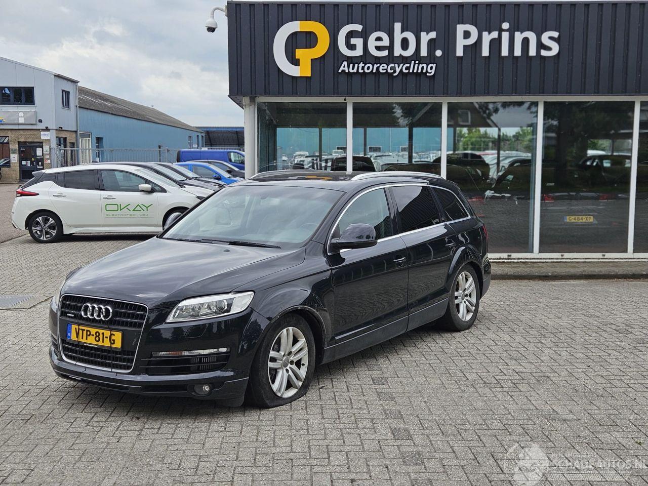 Audi Q7 3.0 TDI V6 grijs kenteken 24V SUV  Diesel 2.967cc 171kW (232pk) 4x4
