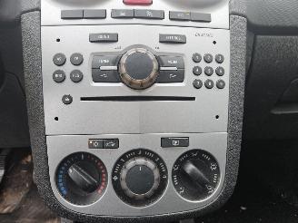 Opel Corsa 1.2 16V Hatchback  Benzine 1.229cc 63kW (86pk) FWD picture 13