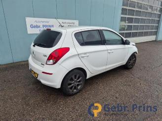 Hyundai I-20 i20, Hatchback, 2008 / 2015 1.1 CRDi VGT 12V picture 2