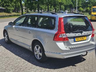 Volvo V-70 2.5 T LPG 20V Combi/o  Benzine 2.521cc 170kW (231pk) picture 5