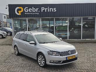 Auto incidentate Volkswagen Passat 1.6 TDI 16V Bluemotion Combi/o  Diesel 1.598cc 77kW (105pk) FWD 2012/3