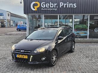 Auto incidentate Ford Focus 1.6 TDCi ECOnetic Combi/o  Diesel 1.560cc 77kW (105pk) FWD 2013/1