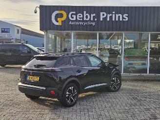 Schadeauto Peugeot e-2008 e-2008 50 kWh MPV  Elektrisch  100kW (136pk) FWD 2021/3