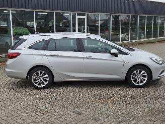 Opel Astra SPORTS TOURER+ 1.0 Turbo 12V Combi/o  Benzine 999cc 77kW (105pk) FWD picture 2