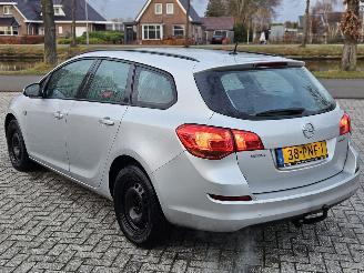 Opel Astra SPORTS TOURER 1.4 16V ecoFLEX Combi/o  Benzine 1.398cc 74kW (101pk) FWD picture 5