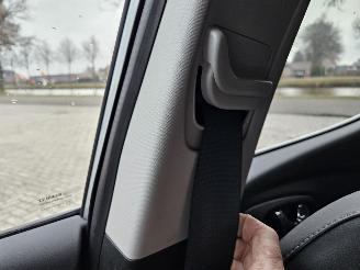 Renault Kadjar 1.2 Energy TCE 130 SUV  Benzine 1.197cc 96kW (131pk) FWD picture 12