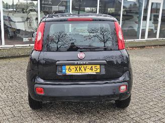 Fiat Panda 0.9 TwinAir 60 Hatchback  Benzine 964cc 44kW (60pk) FWD picture 2