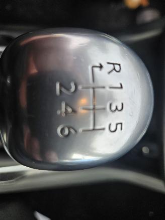 Peugeot 308 1.6 BlueHDi 120 Combi/o 4Dr Diesel 1.560cc 88kW (120pk) FWD picture 11