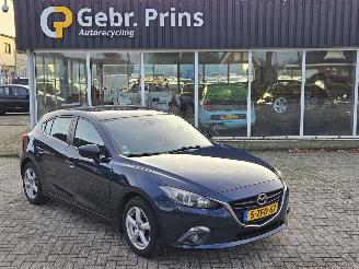 Damaged car Mazda 3 2.0 SkyActiv-G 16V Hatchback  Benzine 1.997cc 88kW (120pk) FWD 2014/12