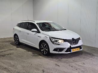 Auto incidentate Renault Mégane 1.3 TCE 115 16V Combi/o 4Dr Benzine 1.332cc 85kW (116pk) FWD 2019/4