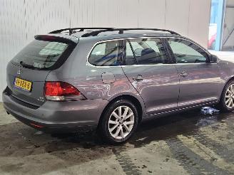 Vaurioauto  passenger cars Volkswagen Golf 1.2 TSI BlueMotion Combi/o  Benzine 1.197cc 77kW (105pk) 2012/5