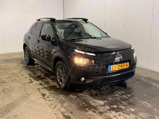 skadebil auto Citroën C4 cactus 1.2 PureTech 110 12V Hatchback 4Dr Benzine 1.199cc 81kW (110pk) FWD 2017/6