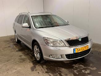  Skoda Octavia 1.2 TSI Combi/o 4Dr Benzine 1.197cc 77kW (105pk) FWD 2010/5