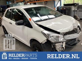 Toyota Yaris Yaris III (P13), Hatchback, 2010 / 2020 1.0 12V VVT-i picture 7