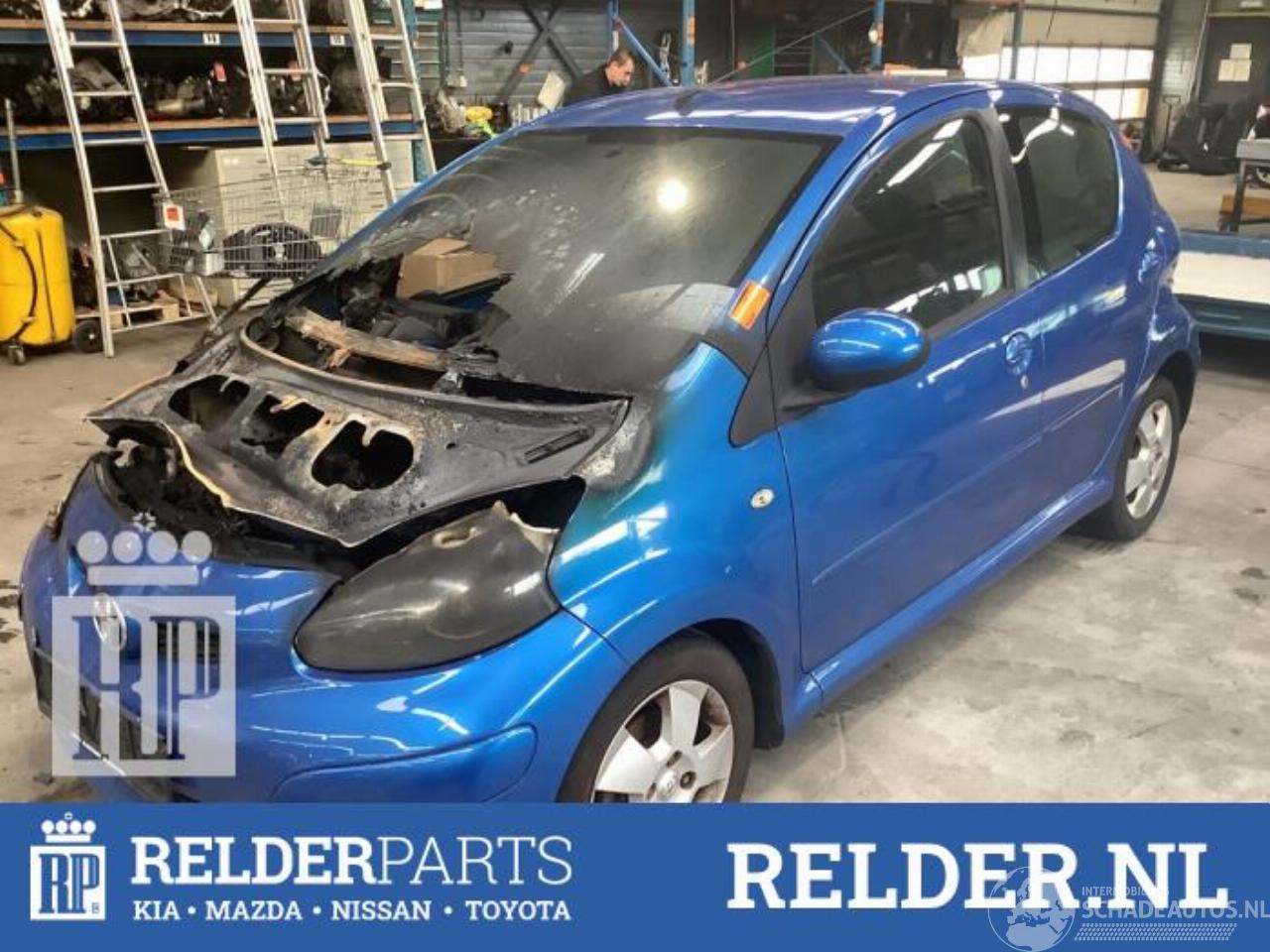 Toyota Aygo Aygo (B10), Hatchback, 2005 / 2014 1.0 12V VVT-i