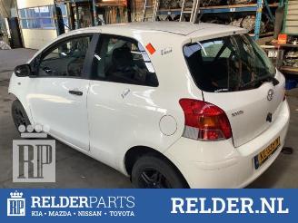 Toyota Yaris Yaris II (P9), Hatchback, 2005 / 2014 1.0 12V VVT-i picture 3