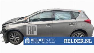 demontáž osobní automobily Toyota Auris Auris (E18), Hatchback 5-drs, 2012 / 2019 1.8 16V Hybrid 2013/4