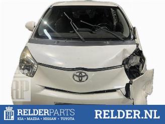 demontáž osobní automobily Toyota iQ iQ, Hatchback 3-drs, 2009 / 2015 1.0 12V VVT-i 2010/2