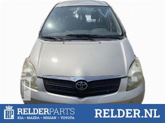 demontáž osobní automobily Toyota Corolla-verso Corolla Verso (E12), MPV, 2001 / 2004 2.0 D-4D 16V 90 2003/4