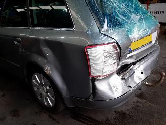 Audi A4 Avant 1.9 TDI picture 23