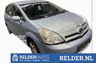 Auto da rottamare Toyota Corolla-verso Corolla Verso (R10/11), MPV, 2004 / 2009 1.8 16V VVT-i 2006/8