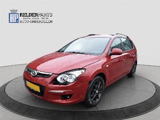 Schadeauto Hyundai I-30 1.4 CVVT 2010/12