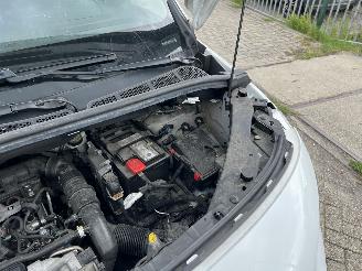 Opel Combo 1.2 Turbo L2H1 Edition 109.295 BENZINE!! picture 16