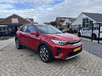 Unfallwagen Kia Stonic 1.0 T-GDi ExecutiveLine AUTOMAAT !! 2020/8