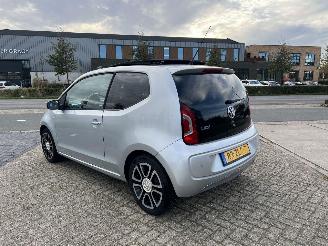 Volkswagen Up! 1.0 high up! Pano picture 7