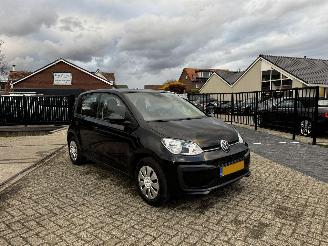 Schadeauto Volkswagen Up! 1.0 Move Up. 71.178 KM !! 2020/11