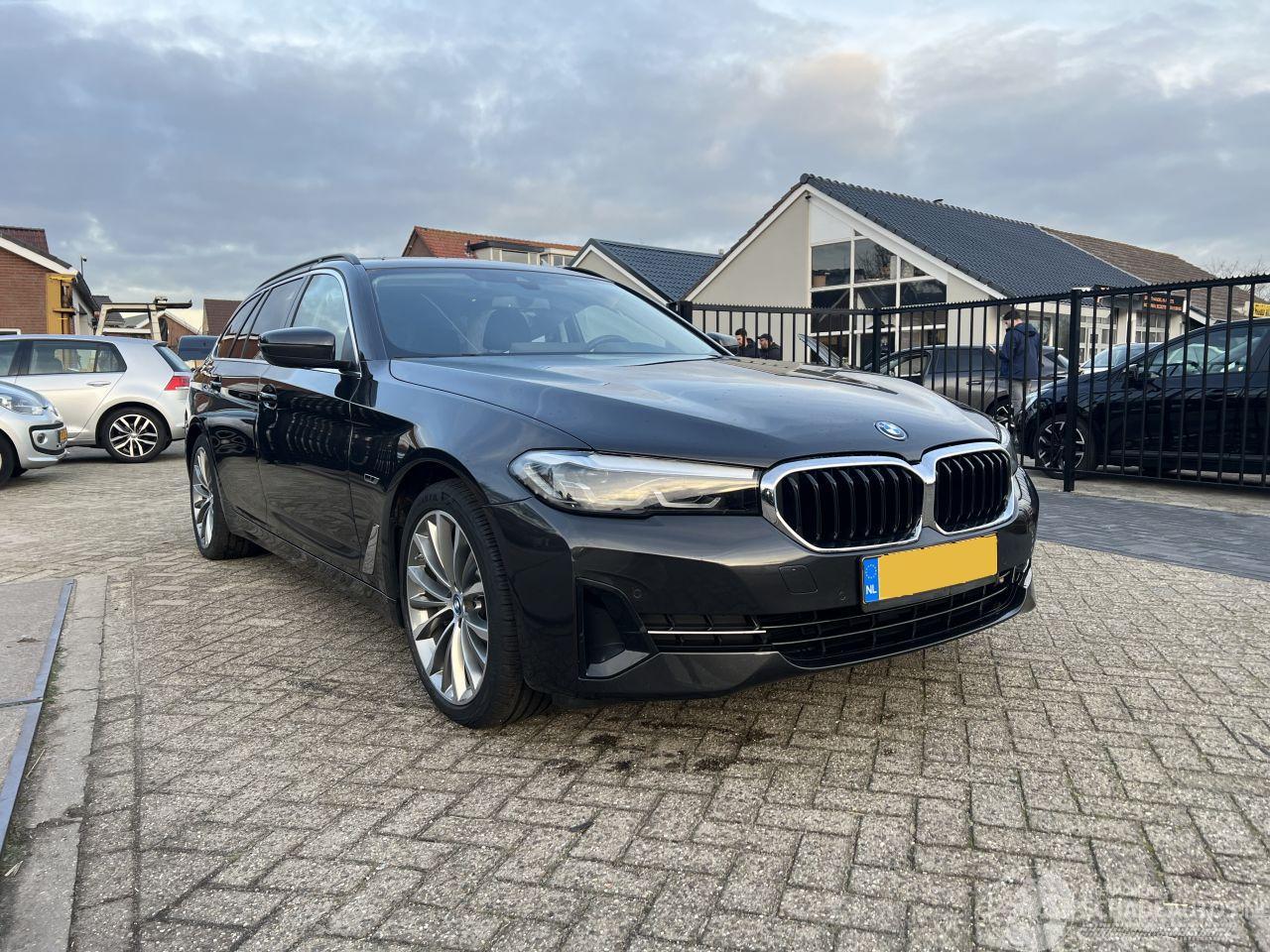 BMW 5-serie 5-serie Touring - 530e xDrive High Executive
