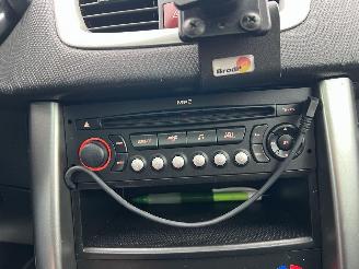 Peugeot 207 SW Outdoor 1.6 VTi | Zonnedak | 71.067 KM! picture 13