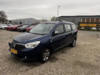 Damaged car Dacia Lodgy 1.2 TCe 10th Anniversary 5p. 2015/10