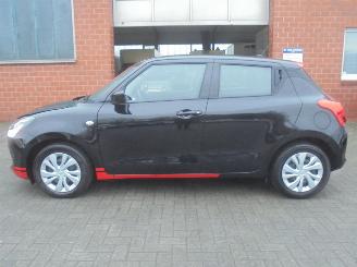 Suzuki Swift Comfort Smart Hybrid, Airco, Cruise control, Brake assist picture 7