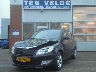 Damaged car Skoda Fabia Combi 1.2 TDI Greenline, Airco, Cruise control 2011/1