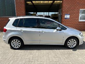 Volkswagen Golf Sportsvan Sportsvan 1.6 TDI Highline, DSG Automaat, Cruise & Climate control, Navi picture 6