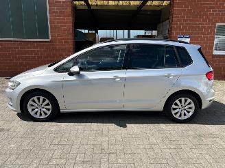 Volkswagen Golf Sportsvan Sportsvan 1.6 TDI Highline, DSG Automaat, Cruise & Climate control, Navi picture 3