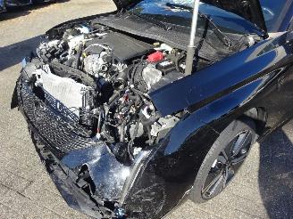 Peugeot 308 SW 1.2 Hybrid 136 e-DCS6 GT picture 9