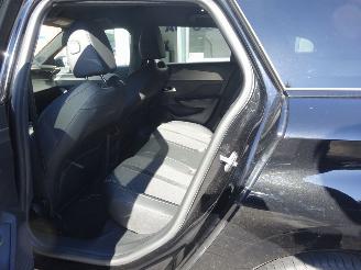 Peugeot 308 SW 1.2 Hybrid 136 e-DCS6 GT picture 18