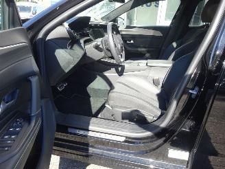 Peugeot 308 SW 1.2 Hybrid 136 e-DCS6 GT picture 17