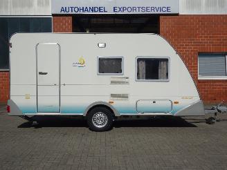 damaged caravans Eifelland  Holiday 420, vastbed, zithoek, grote voortent, luifel 2002/5