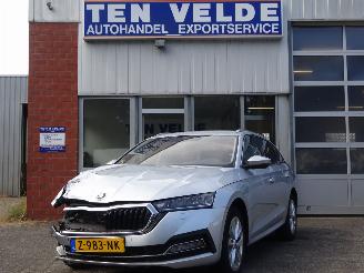 Schadeauto Skoda Octavia Combi 1.0 e-TSI Business Edition Plus 2024/6