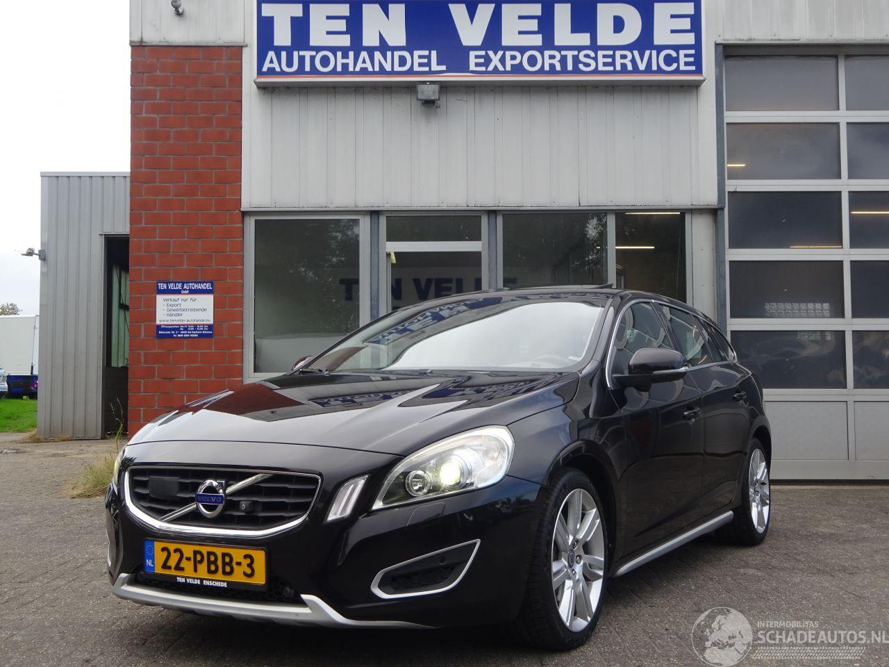 Volvo V-60 2.4 D5 AWD Summum Autom., Schuifdak, Leer, Navi, Camera