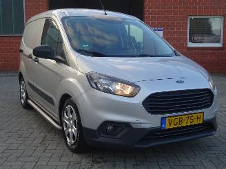 Ford Transit Courier Van 1.5 TDCI Airco, Cruise control, Navi, DAB+, Camera, Schuifdeur picture 3
