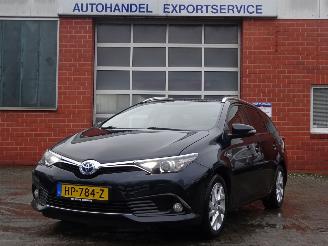 Unfallwagen Toyota Auris Touring Sports Auris Touring Sports 1.8 Hybrid Cool, Panorama 2015/12