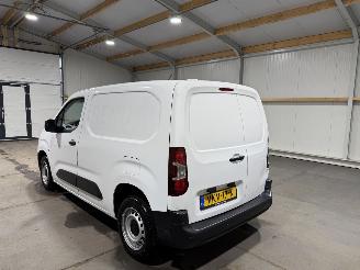 Peugeot Partner 1.2PureTech 81kW  Premium picture 12